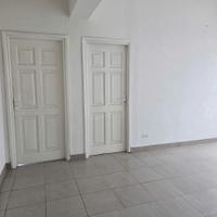 Cho thuê căn hộ dt 144m2 có thể làm văn phòng hoặc để ở lâu dài giá cực rẻ