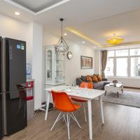 Tòa nhà Sumitomo, mặt phố Linh Lang, trung tâm khu người Nhật tại Hà Nội.