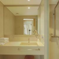 Chủ cần bán nhanh căn studio tầng cao view biển Fusion Suite, sẵn sổ vĩnh viễn, tặng full nội thất