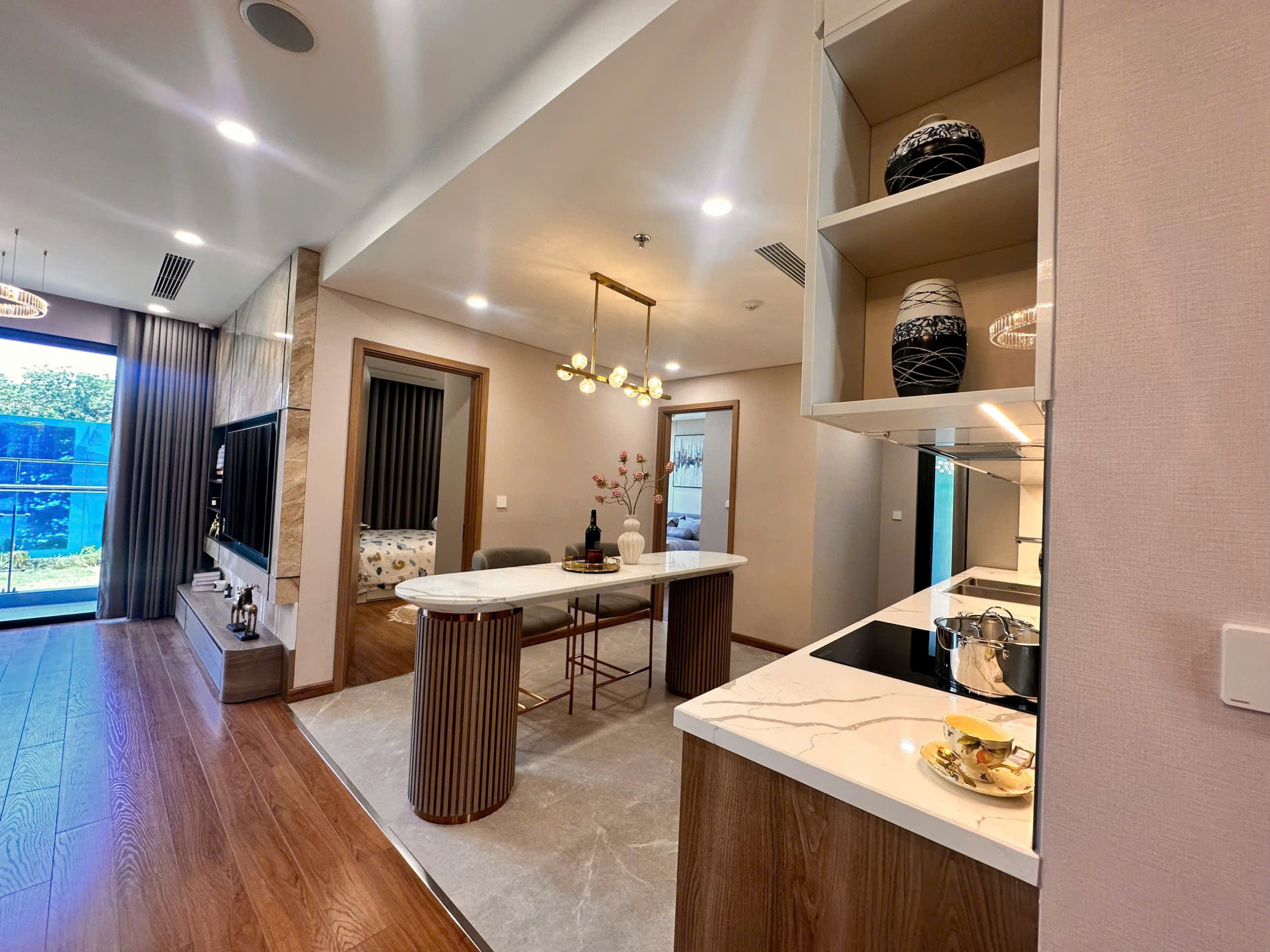 Jade Square Phạm Văn Đồng. Bản đặc biệt 3Pn - 128m2. Kính Low - e View toàn cảnh Sông Hồng