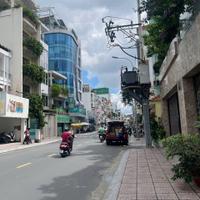 Cho thuê nhà mặt tiền đường Huỳnh Văn Bánh, Phú Nhuận tiện ở và kinh doanh với 7PN, 8WC và 1 MBKD