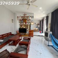 Nhà Đường số Thủ Đức 3 tầng, 130 m2 ngang 7.9 m, ô tô vào nhà, giá trị 8.45 Tỷ