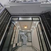 BÁN NHÀ PHỐ VIỆT HƯNG – VỊ TRÍ CỰC ĐẸP – 30M² – MT 4M – GIÁ CHỈ 6X TỶ (X SIÊU NHỎ)