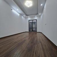 BÁN NHÀ PHỐ VIỆT HƯNG – VỊ TRÍ CỰC ĐẸP – 30M² – MT 4M – GIÁ CHỈ 6X TỶ (X SIÊU NHỎ)