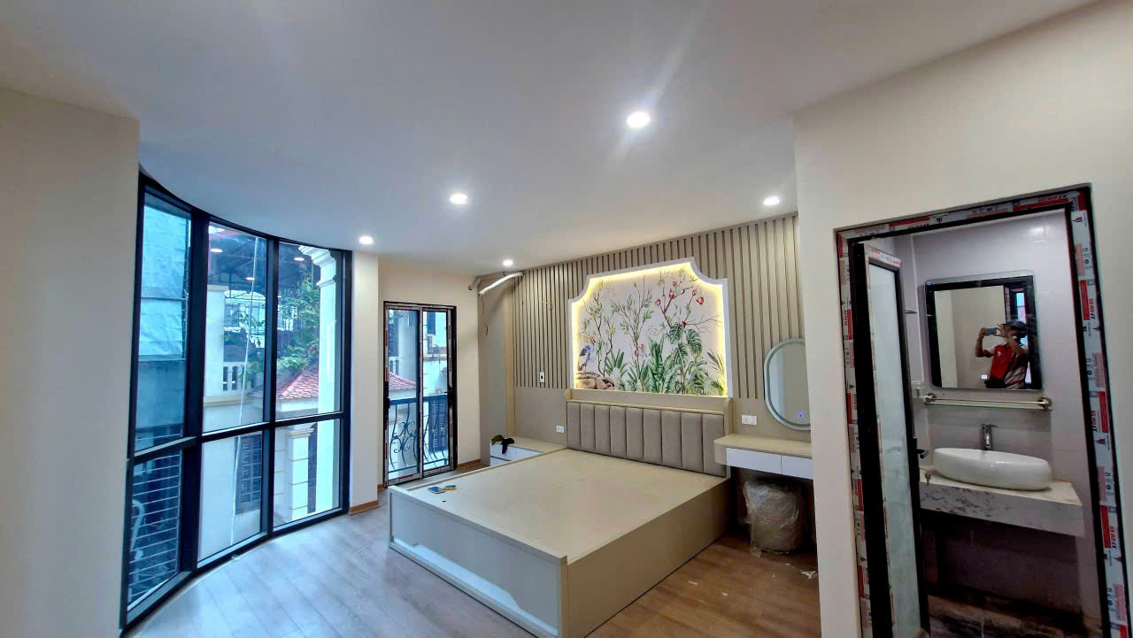 Bán nhà Tu Hoàng Nam Từ Liêm. Sổ đỏ 32m2 xây 5 tầng. Đối diện trường Đh Công Nghiệp Hà Nội