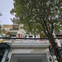 Cho thuê nhà ngõ 110 Trung Kính, DT 92m2 x 5 Tầng, Mặt tiền 4.2m, 9 phòng, Đường 12m, ô tô đỗ cửa.