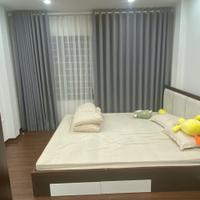 Gia đình tôi cần bán  nhà đẹp ở luôn ngõ 101 Thanh Nhàn, 40m2, 5 tầng, 6 phòng ngủ giá 12.2 tỷ