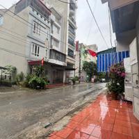 Bán nhanh Nhà phân lô oto tránh kinh doanh Lai Xá, 36m sẵn nhà C4, giá 9,5 tỷ.