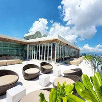 Bán gấp căn hộ 2PN mặt biển Mỹ Khê À La Carte Đà Nẵng, sổ đỏ lâu dài, khai thác cho thuê 25tr/tháng