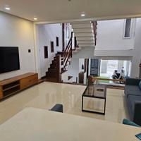 Bán nhà 3 tầng Phó Đức Chính, Vĩnh Hòa – gần biển 300m, có hồ cá Koi, giá 10 tỷ