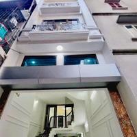 Bán nhanh nhà Kim Giang- Ô TÔ VÀO NHÀ - 30M RA Ô TÔ TRÁNH - 9 PHÒNG CHO THUÊ - 10,5ti - 6 tầng 52m