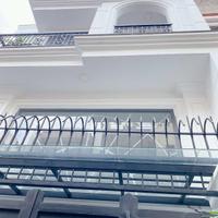 BÁN NHÀ HẺM NHỰA 8M -  HUỲNH VĂN BÁNH - P.13  - ÔTÔ TRÁNH THÔNG HOÀNG SA - 4 TẦNG VUÔNG VỨC 74M2.