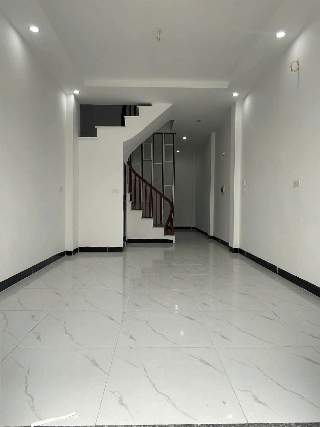 Bán nhà Ôtô vào Lại Yên, Hoài Đức. Lô góc 41m2 đơn lập 4 tầng 4 ngủ. Ngõ thông View thoáng