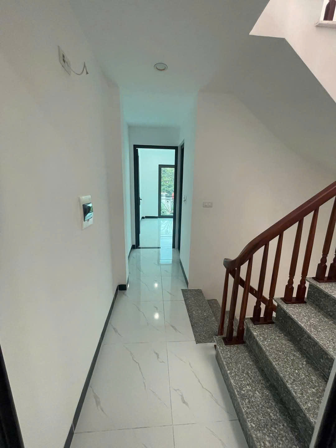 Bán nhà Ôtô vào Lại Yên, Hoài Đức. Lô góc 41m2 đơn lập 4 tầng 4 ngủ. Ngõ thông View thoáng