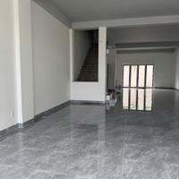 Cho thuê Nhà mặt tiền Phạm Văn Đồng, ngay Gigamall. DT 7.4x29. Giá 55tr/tháng TL