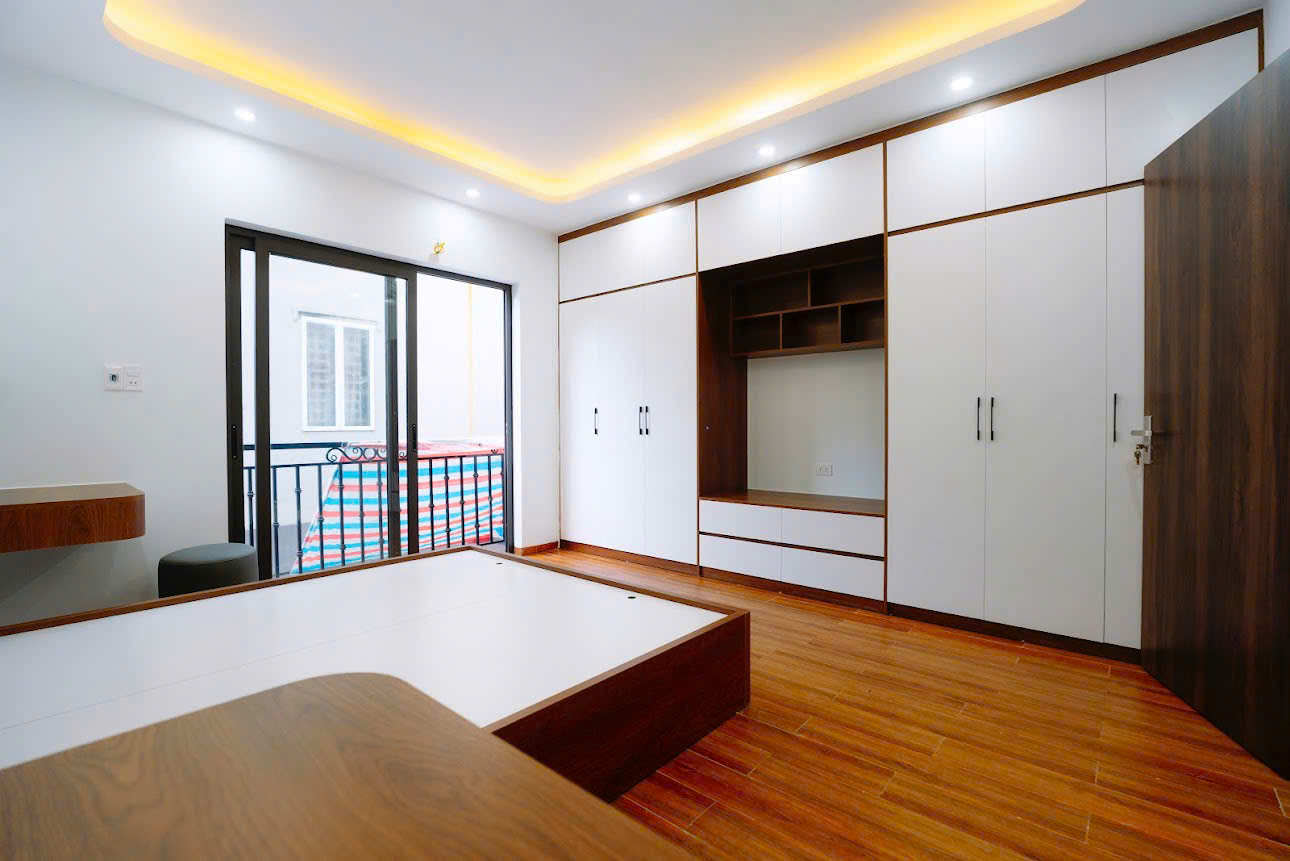 Nhà 60m2 cạnh trường tiểu học TT Phùng, Đan Phượng. Nhà 4 ngủ full nội thất sân chơi riêng