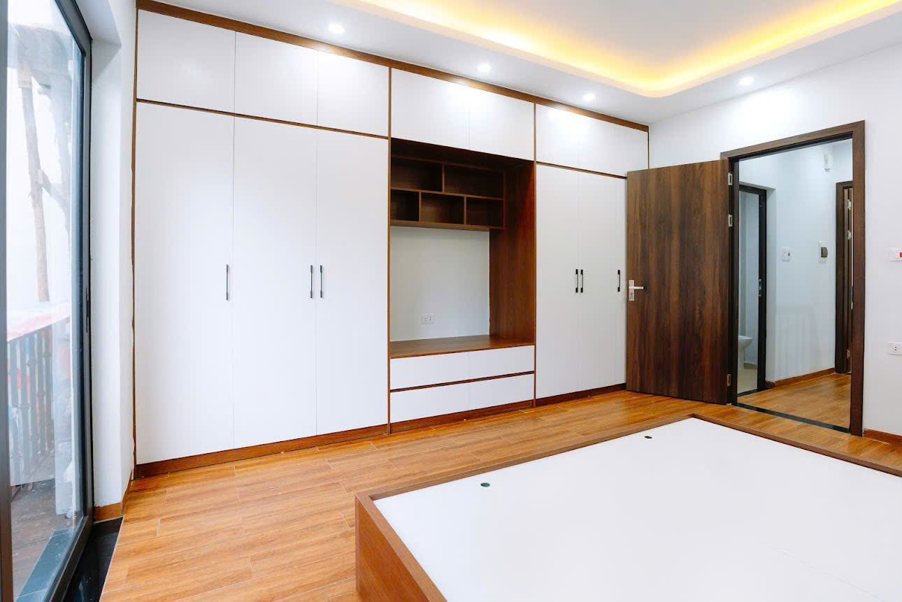 Nhà 60m2 cạnh trường tiểu học TT Phùng, Đan Phượng. Nhà 4 ngủ full nội thất sân chơi riêng