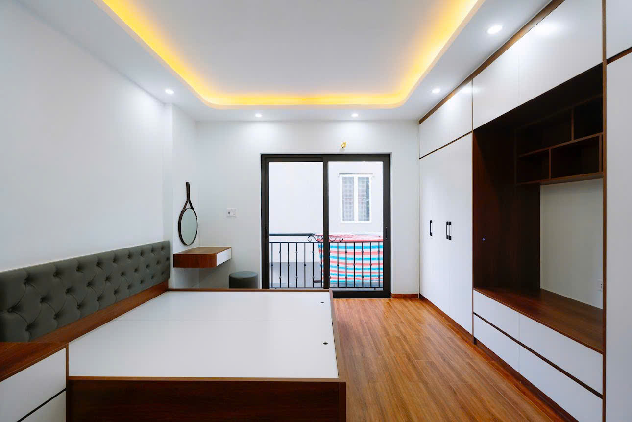 Nhà 60m2 cạnh trường tiểu học TT Phùng, Đan Phượng. Nhà 4 ngủ full nội thất sân chơi riêng