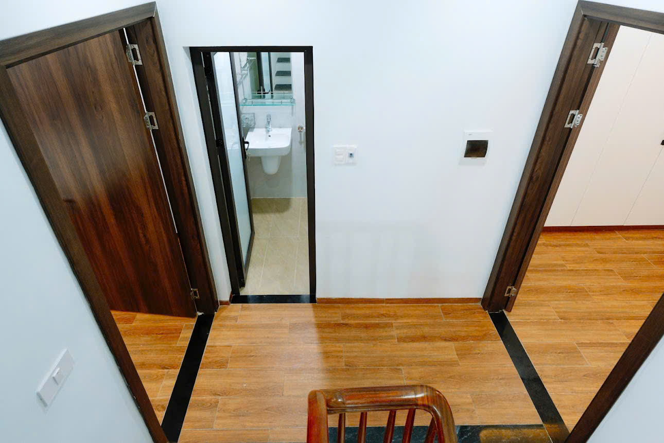 Nhà 60m2 cạnh trường tiểu học TT Phùng, Đan Phượng. Nhà 4 ngủ full nội thất sân chơi riêng