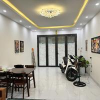 Cần bán 45m2 nhà 5 tầng đường ô tô tránh, trong ngõ 44 Đức Giang - Gần trường học các cấp, chợ