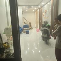 Tôi bán gấp căn nhà đẹp ở luôn ngõ 101 Thanh Nhàn, 38m2, 5 tầng, 6 phòng ngủ giá 11.9 tỷ có TL