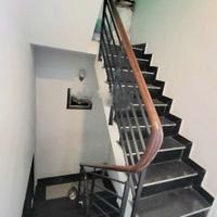 Nhà 1 lầu, sân thượng đúc oto đậu sát nhà hẻm 84 Cao Lỗ P.Chánh Hưng P4Q8