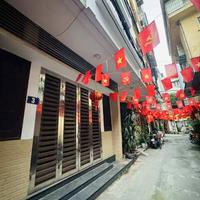 SIÊU PHẨM TRUNG TÂM CẦU GIẤY - PHÂN LÔ Ô TÔ - NGÕ THÔNG, GẦN PHỐ - KHÁCH XEM LÀ CHỐT