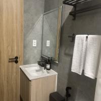 Bán tòa căn hộ 2 mặt tiền gần biển Nguyễn Tất Thành – 5 căn hộ đang khai thác – giá 13.2 tỷ!