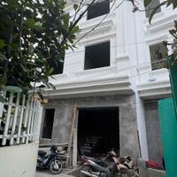 Bán dãy 3 căn nhà Lạch Tray, Ngô Quyền, Hải Phòng đang vào hoàn thiện