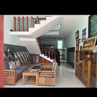 BÁN NHÀ 2 TẦNG KHANG TRANG- TIỆN NGHI. CHỈ MỘT CĂN DUY NHẤT.