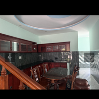 BÁN NHÀ 2 TẦNG KHANG TRANG- TIỆN NGHI. CHỈ MỘT CĂN DUY NHẤT.