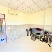 Nhà Xe Hơi Ngủ Trong Nhà DT 144m² (7.4x19.5m) Nở Hậu 8.5m , Đoàn Nguyễn Tuấn, Hưng Long, 0908074771