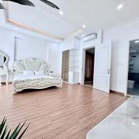 Bán nhà phố Chùa Bộc, Đống Đa 51m, 7 tầng. Giá: 19.3 tỷ. LH: 0937158386