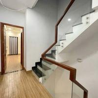 Nhà mặt tiền Hưng Phú P8Q8 chỉ 2p qua Q5, Quận 1