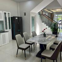 CẦN BÁN NHÀ 3 TẦNG HUỲNH NGỌC ĐỦ, NHÀ MỚI XÂY RẤT ĐẸP