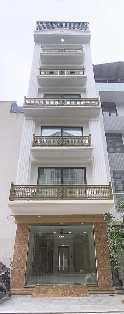 Bán nhà 50m2 Di Trạch, Hoài Đức. Đơn lập 6 tầng, Gara Ôtô riêng. Thang máy nội thất đầy đủ