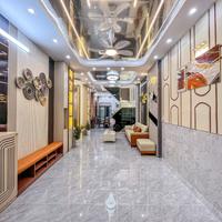 GIÁ TỐT NHẤT THỜI ĐIỂM NÀY – Nhà 1 Trệt 2 Lầu 4x30 – Full Nội Thất – Sân Sau Rộng 
80