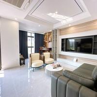 Bán nhà Đẹp Hồng Tiến Dân Xây- oto tránh- Gara thang máy full NT 55m 7 tầng 17,x tỷ