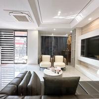 Bán nhà Đẹp Hồng Tiến Dân Xây- oto tránh- Gara thang máy full NT 55m 7 tầng 17,x tỷ