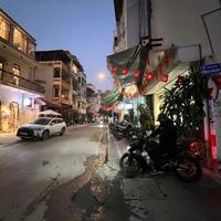 Bán Nhà Lạc Long Quân 60m, 5 tầng, oto đỗ cửa! 2 thoáng trước sau, 5 ngủ ở luôn!