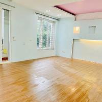 Cho thuê biệt thự Mỹ Đình 2 lô góc siêu đẹp 200m2 4 tầng giá 50 tr