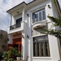 Bán nhà đường số 35, Hiệp Bình Chánh, Thủ Đức, TP HCM. DT 240m2, 3 tầng, 4PN, SHR. Giá 18.9 tỷ.