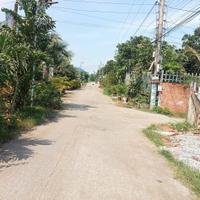 Bán nhà hẻm đường bê-tông xã Đức Hòa Thượng , tdt 280m2 ( 200m2 thổ cư) giá 2,3 tỷ