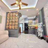 Bán nhà Lĩnh Nam – Hoàng Mai – Hà Nội – 32m2 – Mặt tiền 5m – 5 tầng – 3 ngủ - chào 6,8 tỷ.