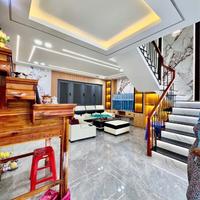 Bán nhà gần Hà Huy Giáp Q.12: 70m2, 3 tầng, 4PN, sổ hồng trao tay, giá hời chỉ hơn 4 tỷ - Cơ hội