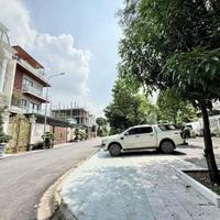 Bán 8 căn Biệt thự (10m-20m) Thuộc Khu Phú Nhuận, đường Lê Thị Riêng, Thới An, Q12.