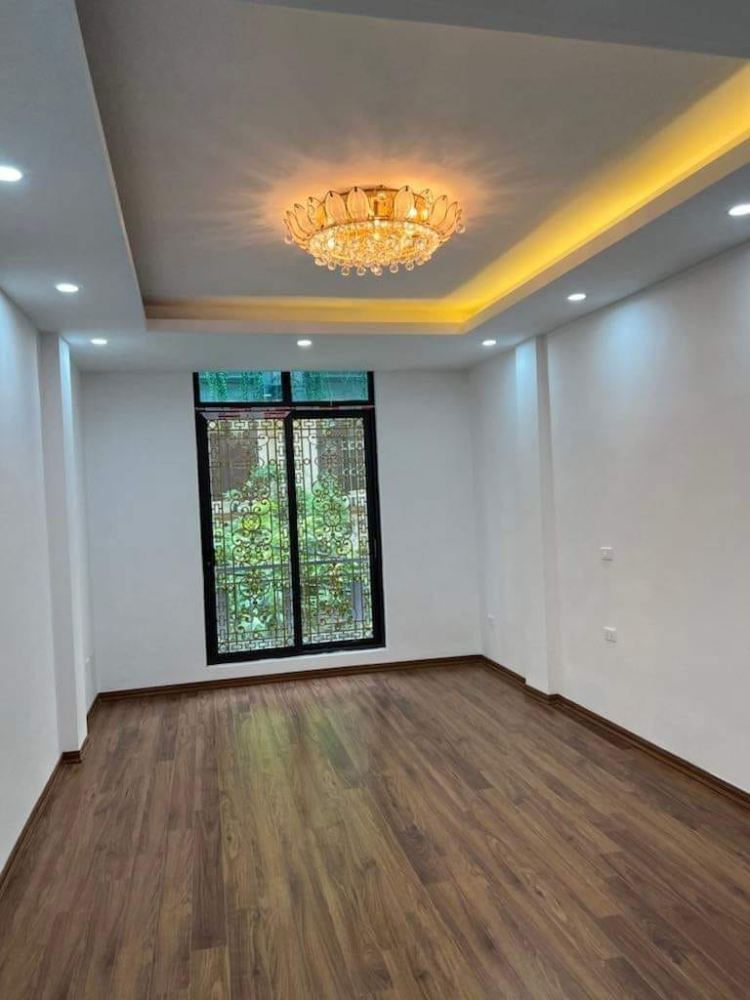 TOÀ NHÀ VP - PHÁO ĐÀI LÁNG- MỘT BƯỚC Ô TÔ TRÁNH - BẢY TẦNG THANG MÁY 43M 11,8 TỶ