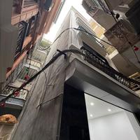 bán nhà đội cấn DT 35m giá 11,5 tỷ lô góc 2 nhà ra phố,full nội thất