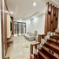 CẦU GIẤY- KD ĐỈNH- LÔ GÓC 3 THOÁNG- 47M- 4 TẦNG + TUM- 4 NGỦ-  Ô TÔ ĐỖ CỬA – 16.5 TỶ