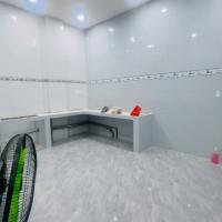 Bán nhà 3 tầng 130m2 ở đường số 6, Phường Linh Trung, Thủ Đức, TP HCM. Giá 10,15  tỷ, sổ hồng đầy